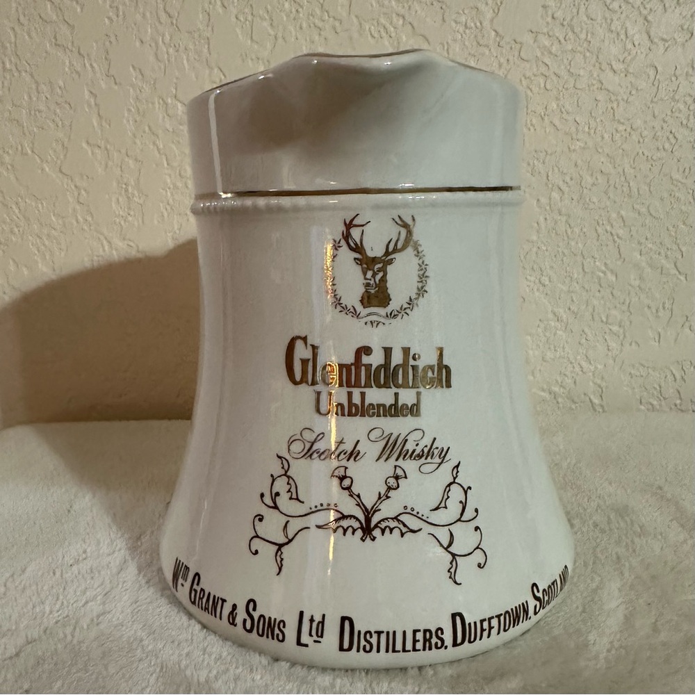 Rare Glenfiddich bar pitcher 5.5 in